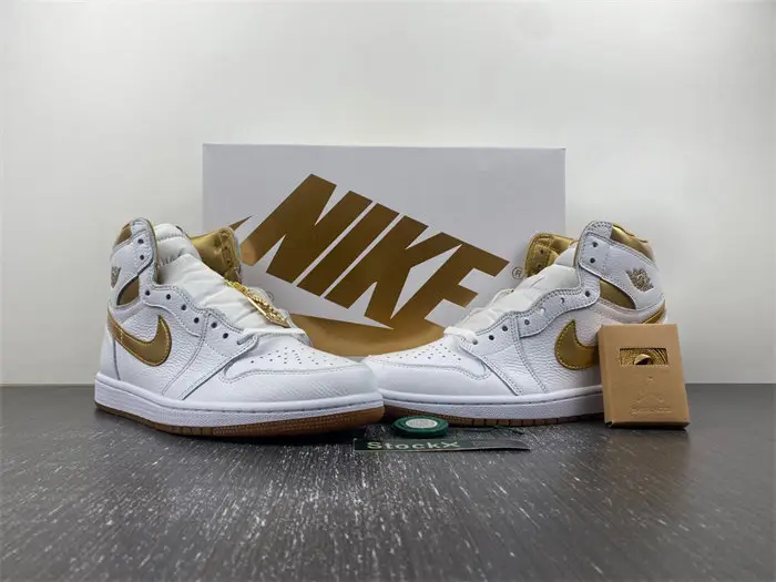 Jordan 1 Retro High OG Metallic Gold  ADCBA2722