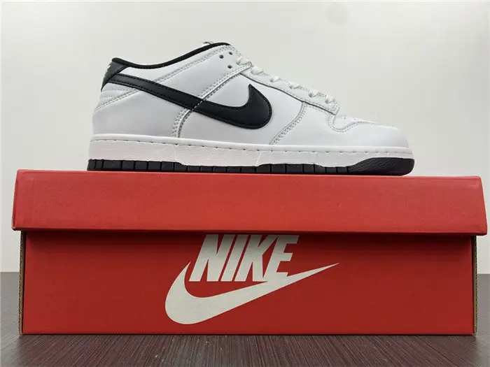 SB Dunk Low 