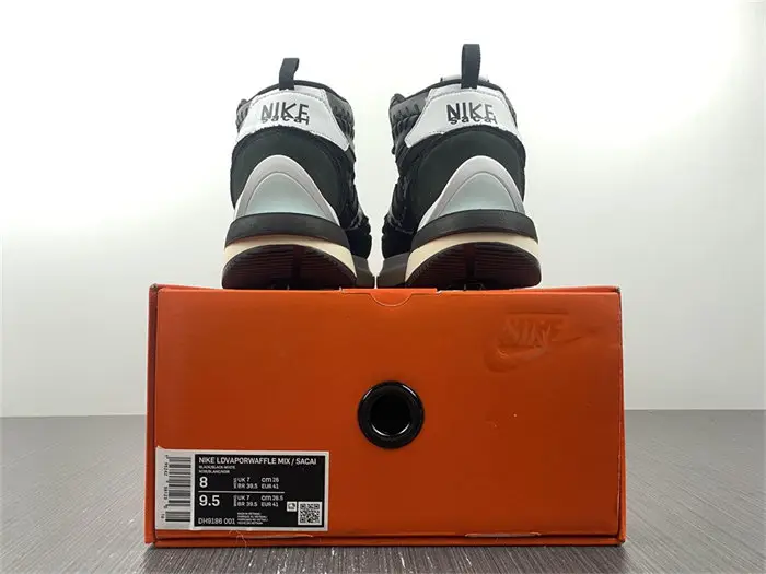 Nike Vaporwaffle sacai Jean Paul Gaultier Black White 