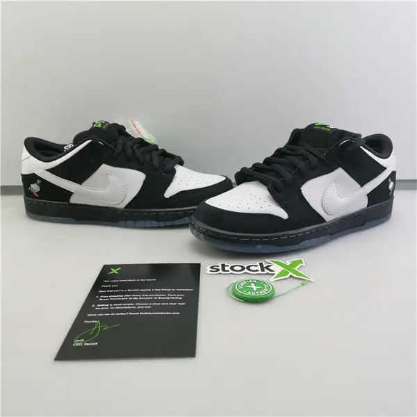 Nike SB Dunk Low Staple Panda Pigeon BV1310 