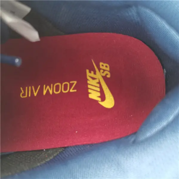 Nike SB Dunk Low Barcelona 