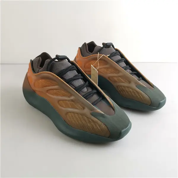 ADIDAS YEEZY 700 V3 
