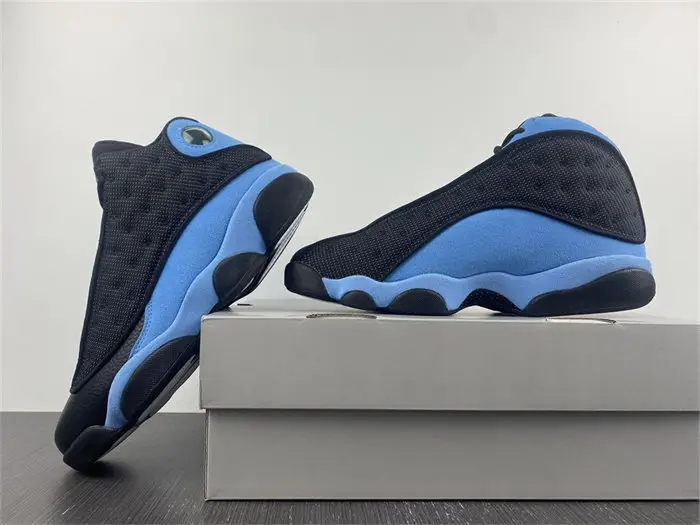 Jordan 13 Retro University Blue DJ5982-041 