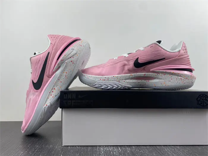 NIKE Air Zoom GT CUT 