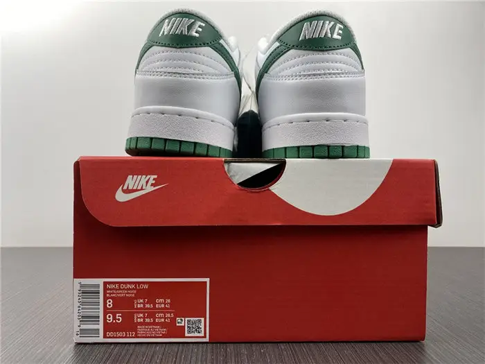 Nike Dunk Low 