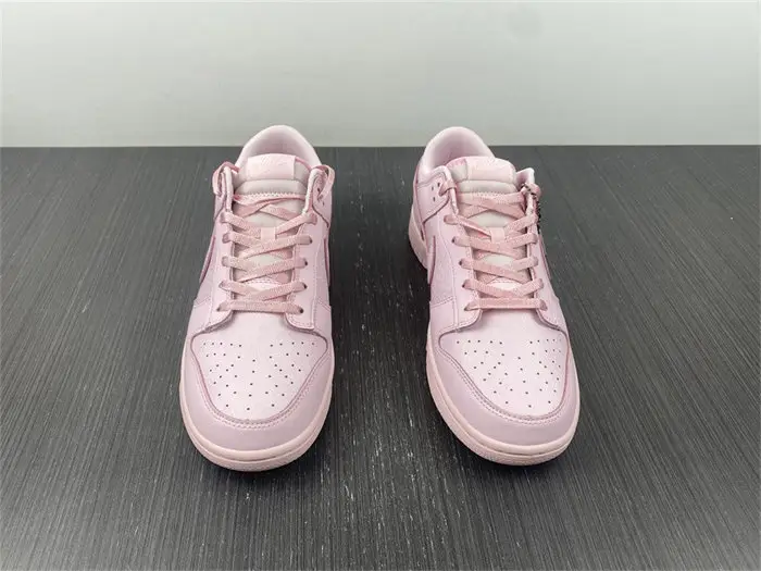 Nike Dunk Low Prism Pink 