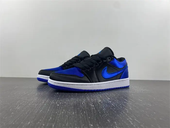 Air Jordan 1 Low 