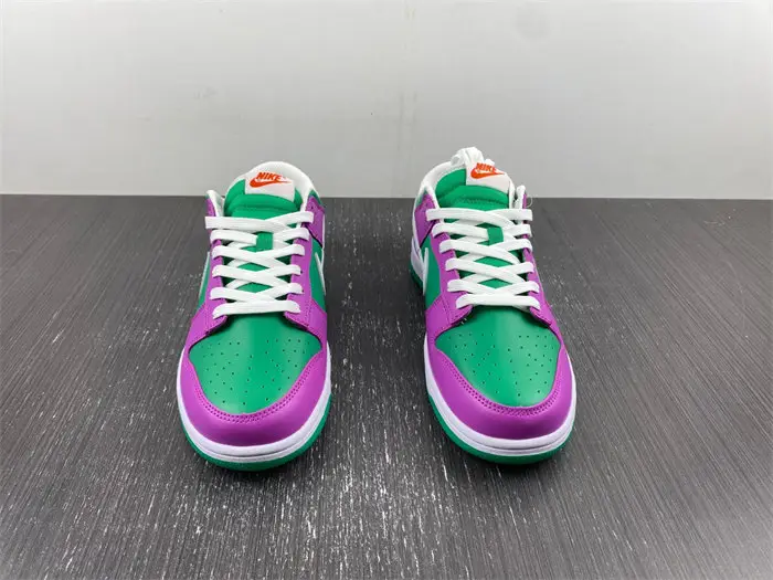 Nike Dunk Low Stadium Green Fuchsia 