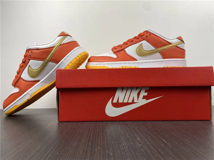Nike Dunk Low 