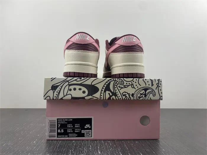 Nike Dunk Low 