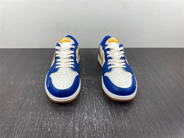 Air Jordan 1 Low 