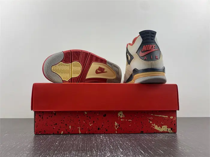 Air Jordan 4 