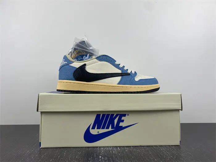 Travis Scott x Air Jordan 1 Low 