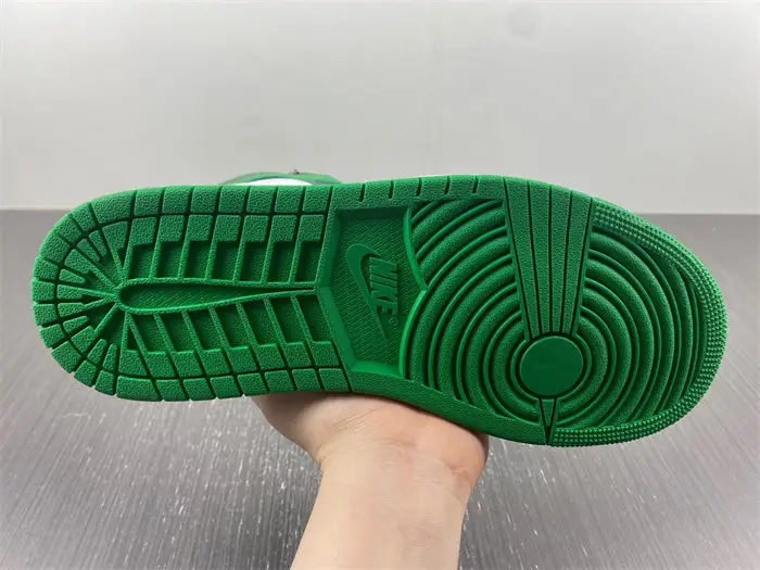 Jordan 1 Retro High OG Lucky Green 