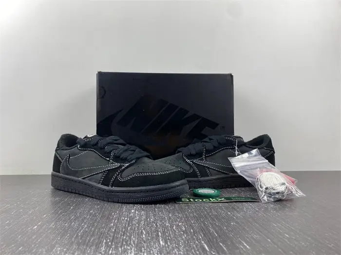 Travis Scott x Air Jordan 1 Low OG SP 'Black Phantom' 