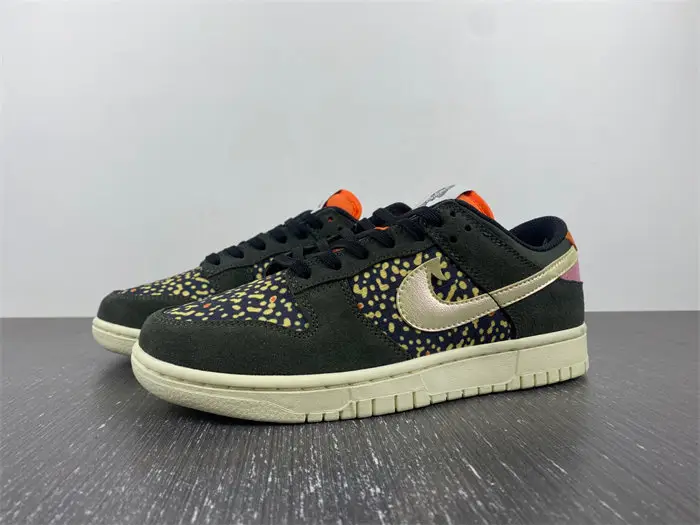 Nike Dunk Low Rainbow Trout 