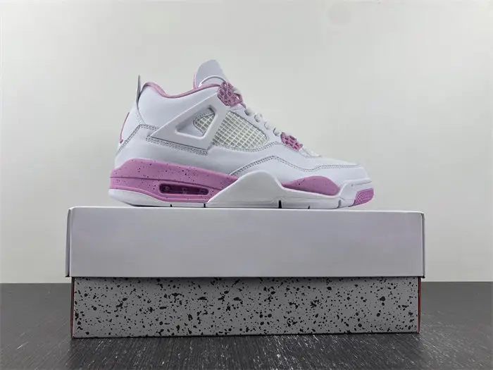 Air Jordan 4 