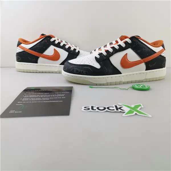 NIKE DUNK LOW PRM HALLOWEEN (2021) - 