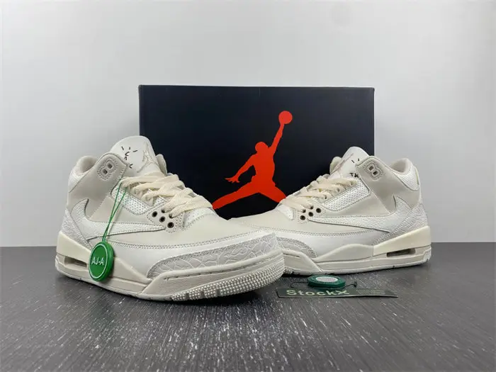 Travis Scott x Air Jordan 3 