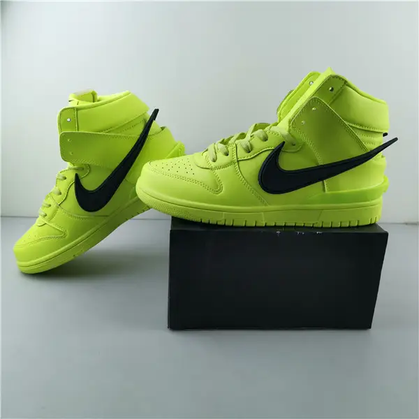 Nike Dunk High AMBUSH Flash Lime 