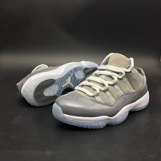 AIR JORDAN 11 RETRO 