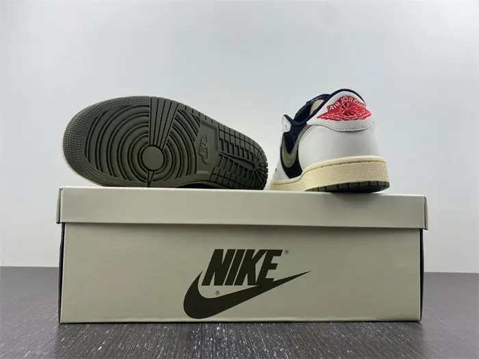 Jordan 1 Retro Low OG SP Travis Scott Olive 