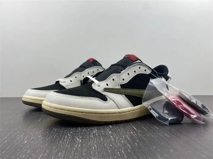 Jordan 1 Retro Low OG SP Travis Scott Olive 