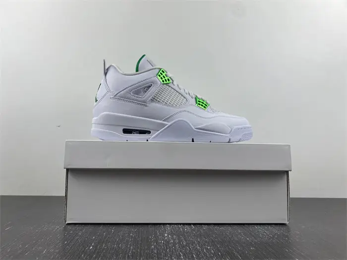 Jordan 4 Retro Metallic Green 