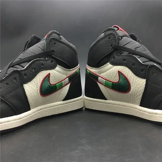 AIR JORDAN 1 RETRO HIGH 