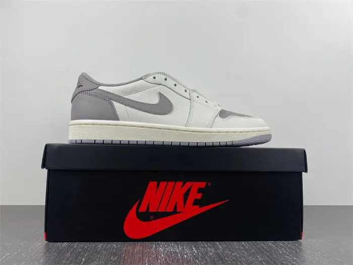 Air Jordan 1 Low 