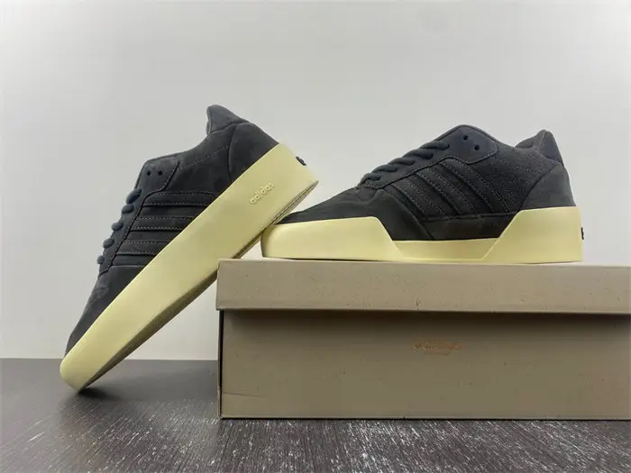 FOG x Adidas forum 86 LO 