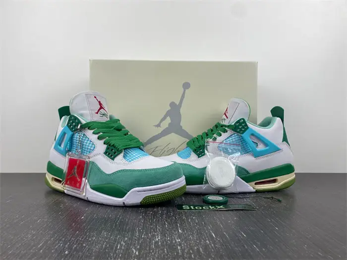 Air Jordan 4 PE 