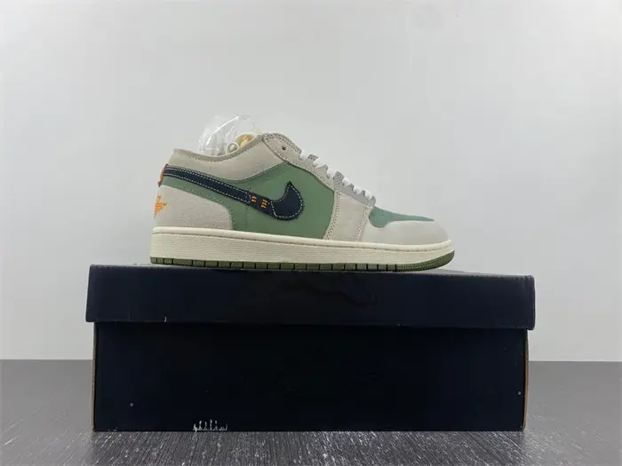Air Jordan 1 Low 