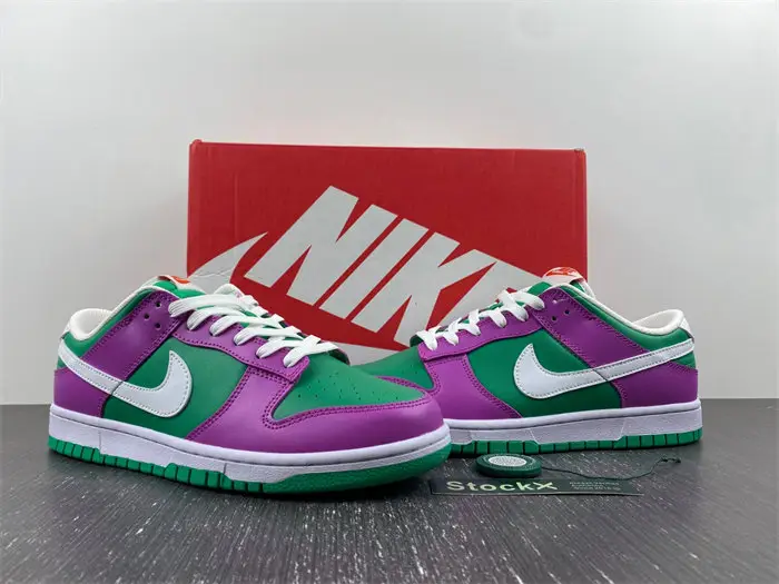 Nike Dunk Low Stadium Green Fuchsia 