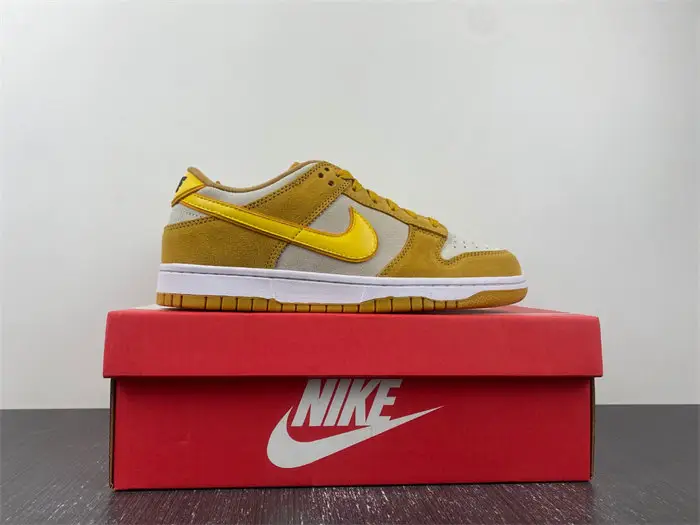 Nike Dunk Low WMNS 