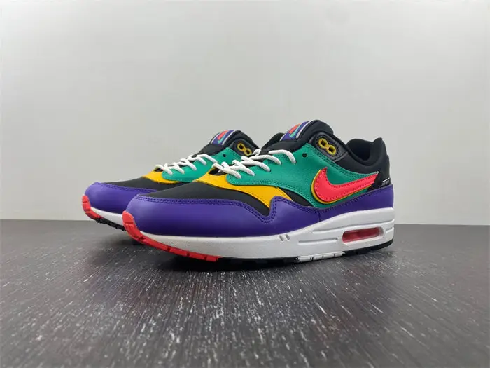 Nike Air Max 1 SE 