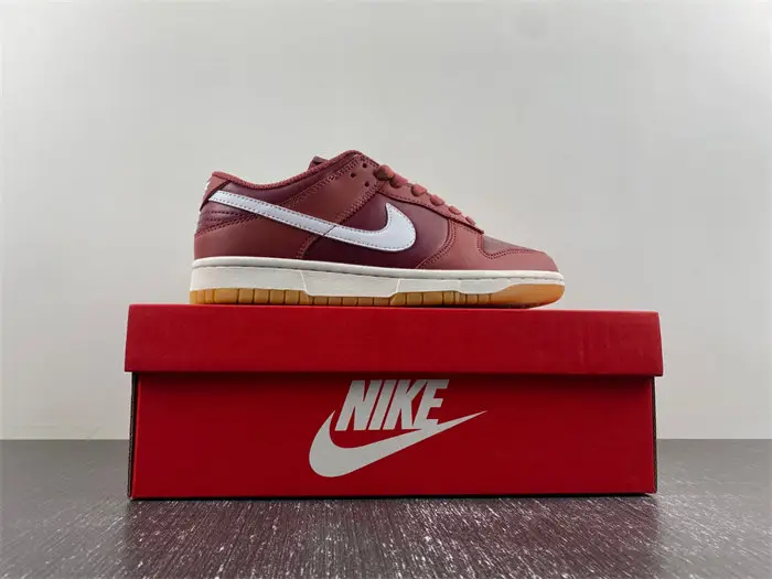 Nike Dunk Low Desert Berry 
