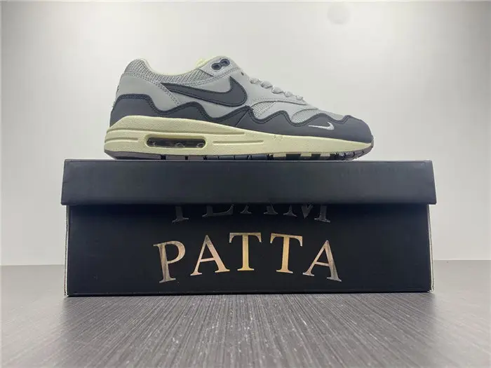 Patta x Nike Air Max 1 