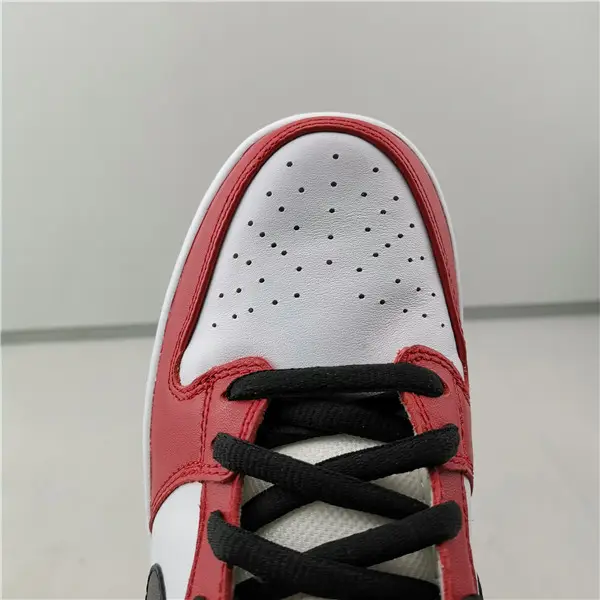 NIKE DUNK LOW CHICAGO 