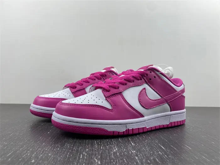 Nike Dunk Low Active Fuchsia 