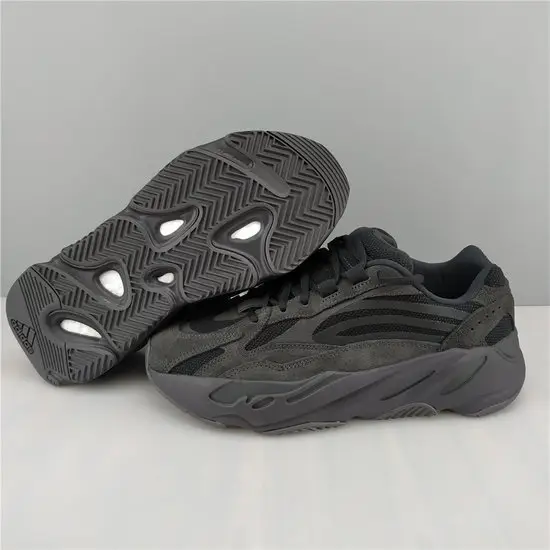 adidas Yeezy Boost 700 V2 