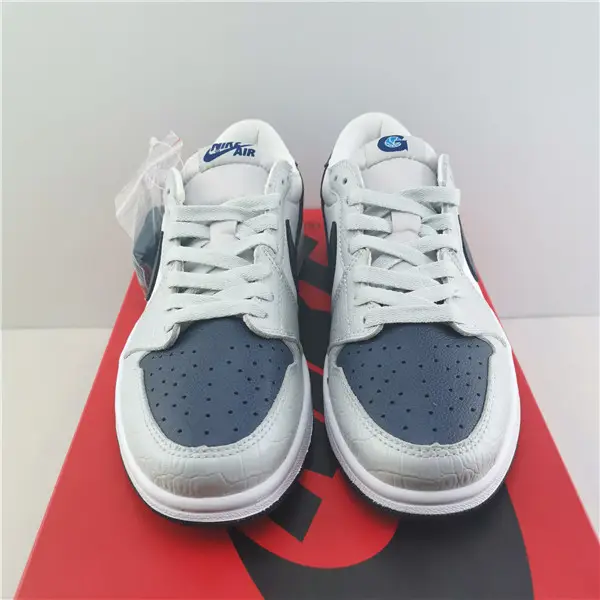 Nike Air Jordan 1 Low 
