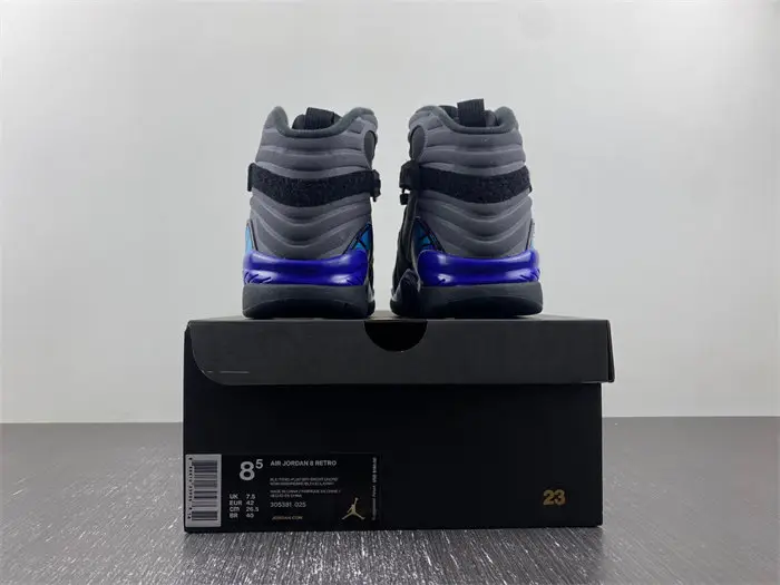 Jordan 8 Retro Aqua 