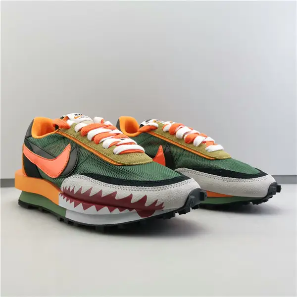 Sacai x Nike LVD Waffle Daybreak BV0073 