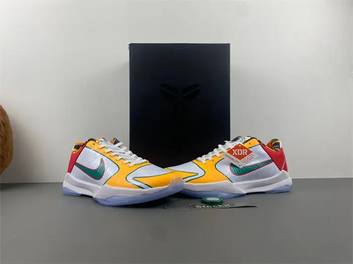 ZOOM KOBE 5 PROTRO 'CHAOS'  CECEE926