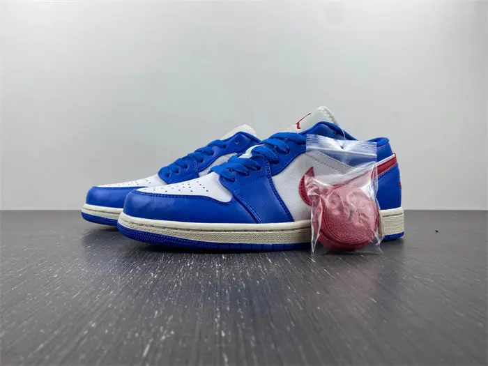 Air Jordan 1 Low 
