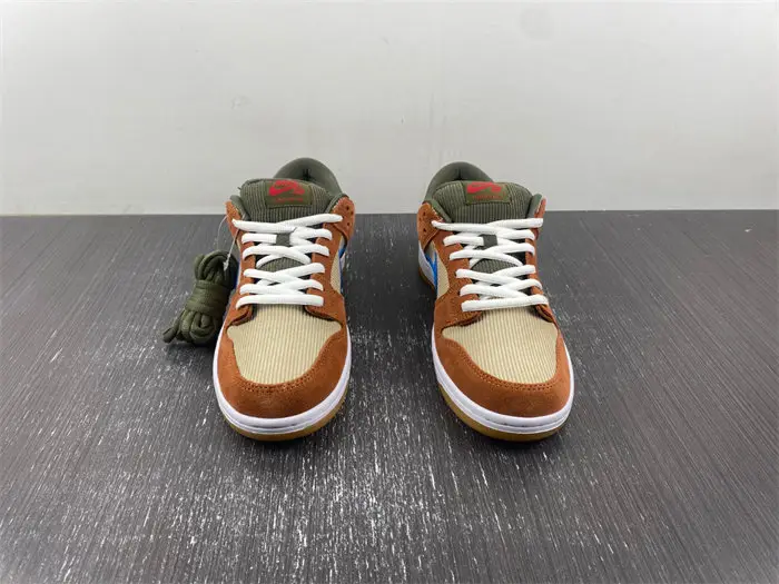 Nike SB Dunk Low Pro SB 