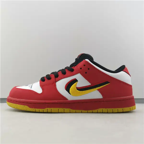NIKE SB DUNK LOW 