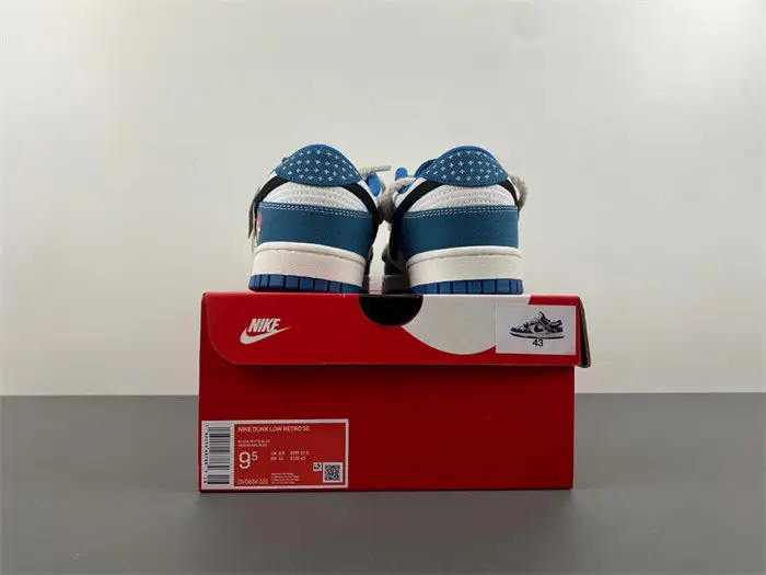 Nike Dunk Low 