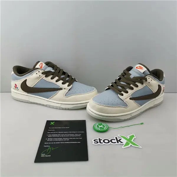 NIKE DUNK LOW TRAVIS SCOTT X 